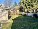 689 Linden Ave - Photo 3