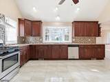 95 Sycamore Ave - Photo 2