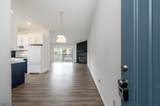 1002 Spruce Hills Dr - Photo 3