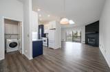 1002 Spruce Hills Dr - Photo 4