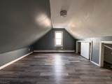 748 Trumbull St - Photo 9