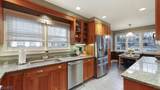 555 Shackamaxon Dr - Photo 17