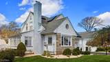 382 Huntington Rd - Photo 2