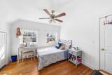 426 Walnut St - Photo 13
