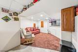 426 Walnut St - Photo 18