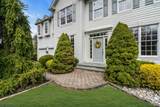17 Bedford Dr - Photo 2