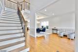57 Walnut St - Photo 3