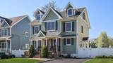 1910 Grandview Ave - Photo 2
