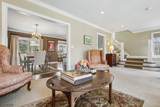 395 Meadowbrook Ln - Photo 10