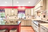 746 Clarence St - Photo 6
