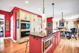 746 Clarence St - Photo 9