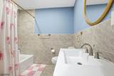 301 Roosevelt Ave - Photo 11
