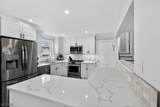 636 Roosevelt St - Photo 11
