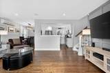 636 Roosevelt St - Photo 5