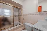 939 Grove St - Photo 15