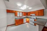 939 Grove St - Photo 8