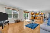 17 Revere St - Photo 6