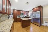 964 Crescent Dr - Photo 11