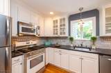 32 Yale St - Photo 12