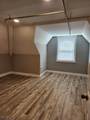 145 W Clinton St - Photo 12