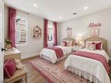 977 Sanford Ave - Photo 18