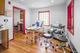 582 Franklin Ave - Photo 10