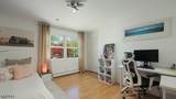 221 Ayliffe Ave - Photo 29