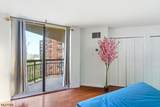 831 Harmon Cove Tower - Photo 18