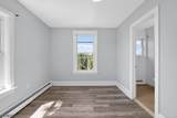 582 Roseberry St - Photo 10