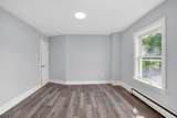 582 Roseberry St - Photo 14