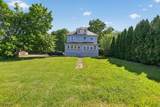 582 Roseberry St - Photo 5