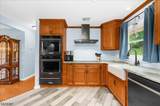 650 Woodglen Rd - Photo 9