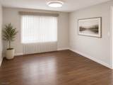 55 Helen - Photo 4