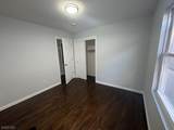 1057 Bond St - Photo 18