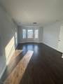 1057 Bond St - Photo 3