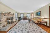136 Henderson Rd - Photo 8