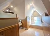 304 Henry St - Photo 14
