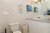 1815 Summit Ave - Photo 14