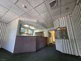 1815 Summit Ave - Photo 17