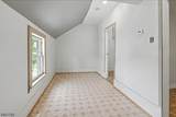 165 College Pl - Photo 16