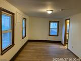 217 Walnut St - Photo 4