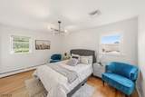 2037 Tampa Ter - Photo 11
