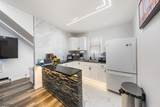 946 Emma St - Photo 13