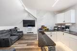 946 Emma St - Photo 16