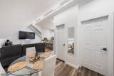 946 Emma St - Photo 17