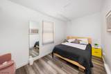 946 Emma St - Photo 7