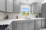 20 Corwin St - Photo 8