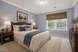 1409 Brook Hollow Dr - Photo 4
