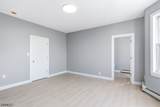 19 Komorn St - Photo 12