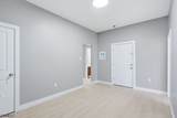 19 Komorn St - Photo 15